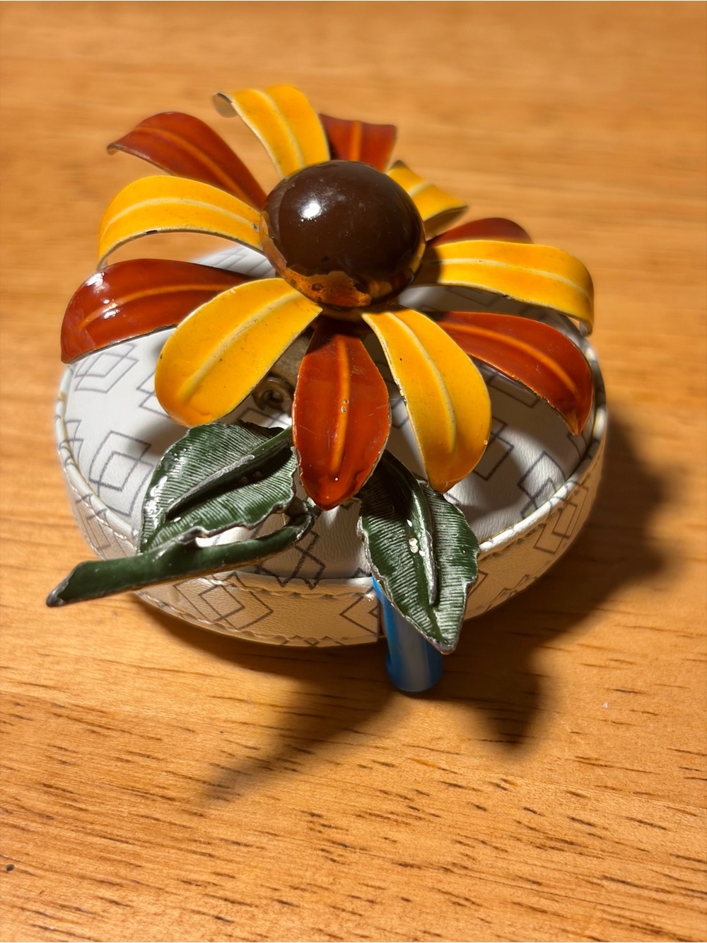 Vintage Enamel Flower Power Mod Brooch - Yellow & Burnt Orange Petals - Picture 2 of 5